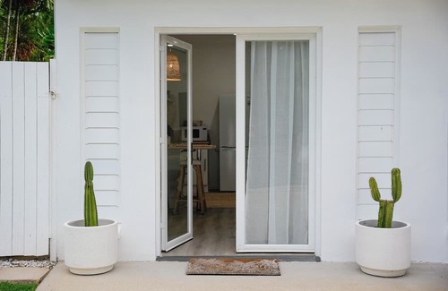 Kewarra Beach Villa | Cozy Villa Steps from Kewarra Beach – Child Friendly Retreat