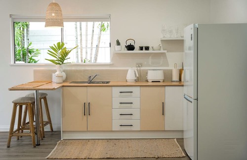 Kewarra Beach Villa | Cozy Villa Steps from Kewarra Beach – Child Friendly Retreat