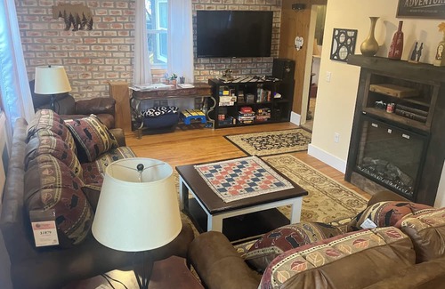 Berlin House | Cozy Retreat with Fire Pit & Trails, Pet-Friendly Amenities