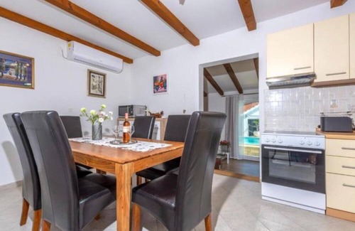 Dracevica House | Idyllic Retreat with Private Pool on Beautiful Brac Island