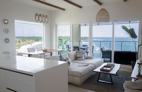 Maria Chiquita Apartment | Elegant Ocean View Escape with Designer Finishes Awaits