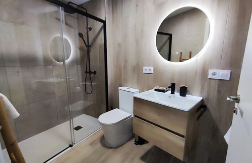 Nou Moles Apartment | Comfortable Apartment by Turia River near Valencia Center