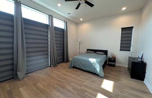 Shady Acres House | Spacious 3-Bed House in the Heights with Free Parking