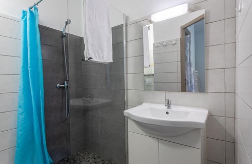Mache Resort | Comfortable Holiday Home with Pool and Garden Retreat