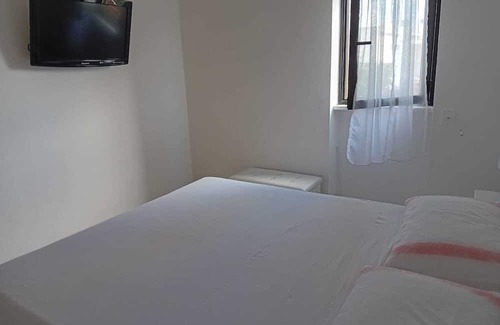 San Cataldo House | Experience the Comfort of 'La Dimora Di Lucia' with Garden