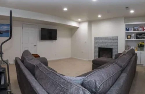 Gillette House | Experience the Camporee in Style with Family-Friendly Amenities