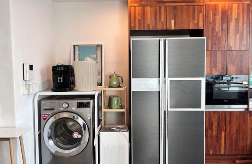 Itaewon House | Discover Queen's Palace Yongsan: Family-Friendly Getaway