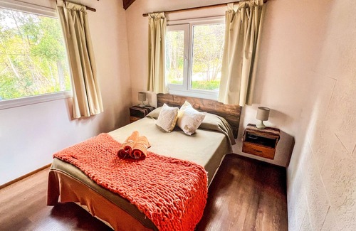 San Carlos de Bariloche Cabin | Cozy Cabin Retreat Near Lake Nahuel Huapi Awaits You