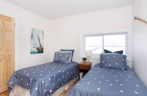 Beaverton House | Lakefront Boathouse: Family-Friendly Retreat Awaits You