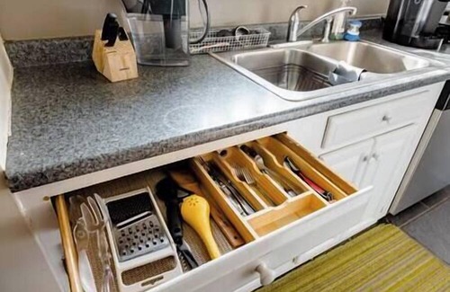 Milford Apartment | Cozy Attic Retreat - Steps from Milford Hiking Trails!