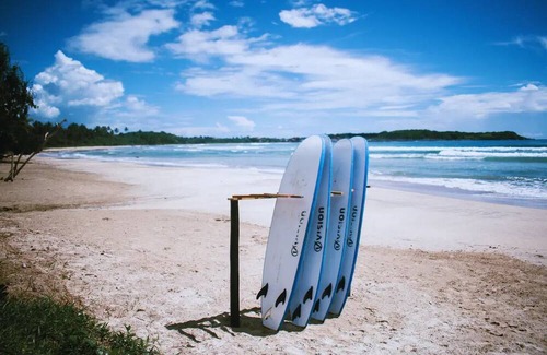Dickwella House | Relax at Calma: Private Beach, Surf & Fast Fiber Wi-Fi