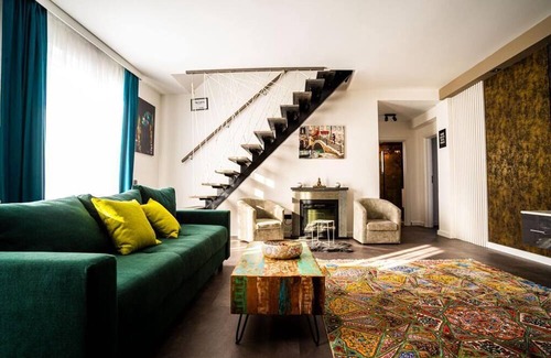 Rasnov Apartment | Family Fun Awaits at This Spacious Pet-Friendly Retreat