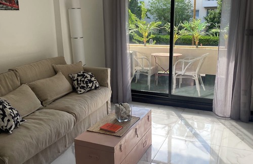 Saint-Giniez Apartment | Cozy Appartement Chaleureux: Your Next Getaway Awaits