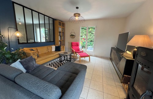 Montlouis-sur-Loire House | Discover Vrbo Property: Pet-Friendly with Private Pool