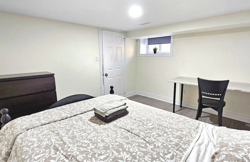 Trinity - Bellwoods Apartment | Ideal Downtown Toronto 2-Bedroom Near Trinity Bellwoods