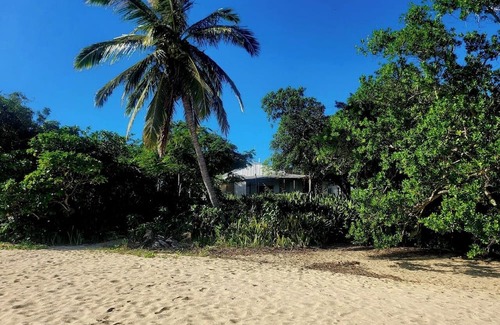 Cape Gloucester House | Secluded Retreat with Fishing & Crabbing at Your Doorstep
