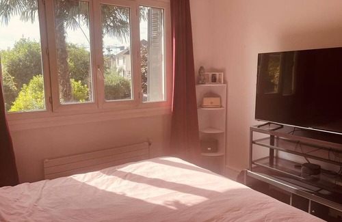 Deuil-la-Barre House | Elegant Maison with Two-Story Veranda Near Stade de France