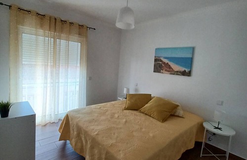 Grandola Apartment | Modern Apartment 'A L Encanto' with Private Terrace & Wi-Fi