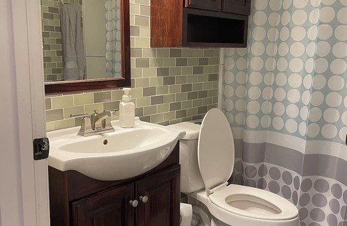 Murray Other | Idyllic Farmhouse Retreat with Kitchen, Near Murray, KY