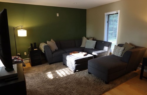 Eagle River Cottage | Cozy Cottage Retreat on the Scenic Eagle River Chain