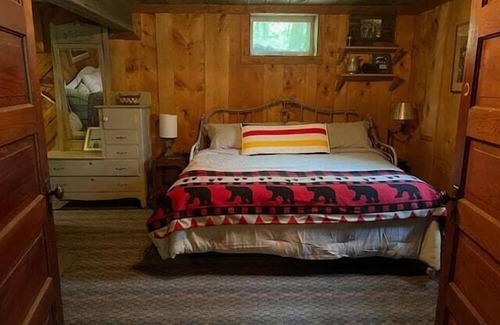 Harshaw House | Experience Camp Makwa: Scenic Lake Views and Family Amenities