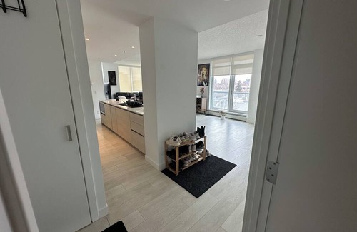 Lower Mount Royal Condo | Prime Downtown Calgary Location with Pool and Spa Amenities