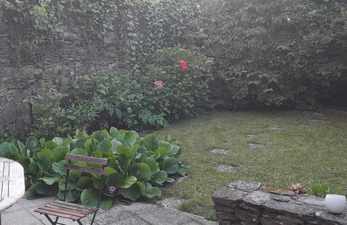 Richebourg - Saint-Clement House | Peaceful Retreat in the Heart of Nantes with Family Amenities
