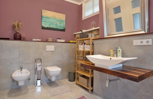 Tecklenburg Apartment | 5 Ferienwohnung with Scenic Views in Tecklenburg Old Town