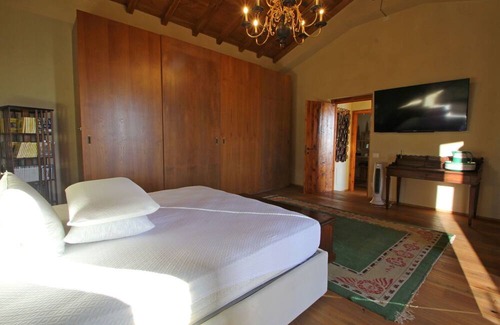Fosdinovo Villa | Inviting Villa with WiFi, Terrace & Panoramic Views