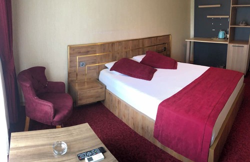 Buyukcekmece Apartment | Family-Friendly Stay at Kosk Konaklama with Kitchen Access