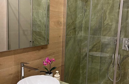 Caserta House | Pet-Friendly Vrbo Property with Breakfast & Kitchen Access