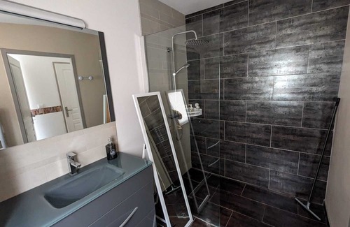 Chauzon House | Relax at Maison en Pierre with Terraces and Spa Amenities