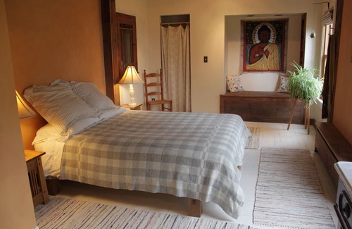 Interlaken Bed & Breakfast | Organic & Fragrance-free Fully Private Bed and Breakfast Suite