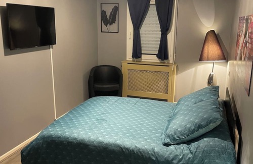 Giou-de-Mamou Apartment | Comfortable Stay at Le New Yol with Family-Friendly Amenities