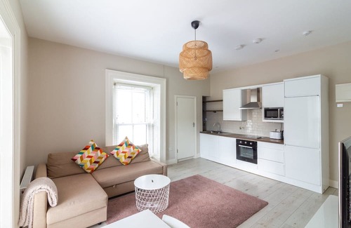 Dundrum House | GuestReady: Explore Dundrum with Family-Friendly Comfort