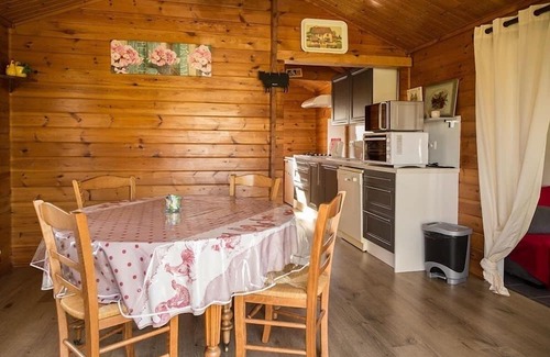 Maison-Ponthieu Ski Chalet | Pet-Friendly Chalet Near Baie de Somme with Great Amenities
