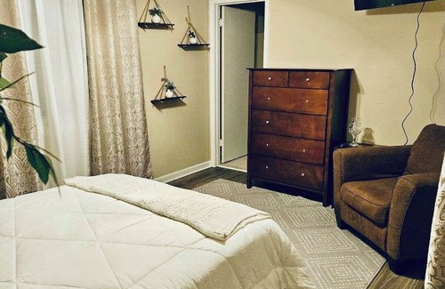 Mobile Condo | Experience Comfort at Layla’s Haven in Mobile