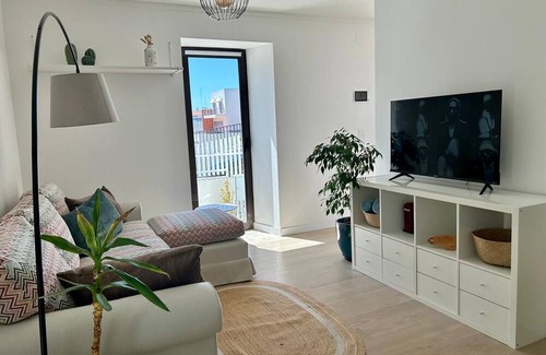 Parede Apartment | Explore La Medusa Beach House: Oceanfront Oasis Awaits