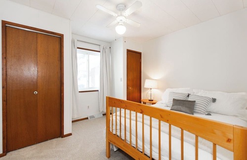 Bozeman House | Pet-Friendly Retreat with Privacy and Scenic Views