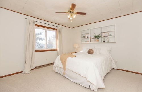 Bozeman House | Pet-Friendly Retreat with Privacy and Scenic Views