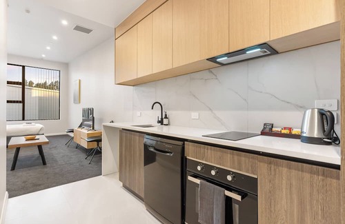 East Tamaki Apartment | Modern Studio Apartment with Secure Access & Great Amenities