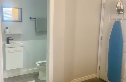 Halifax Apartment | Relaxing 1BR Guest Suite with Hot Tub in Halifax