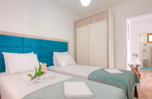Lastva Grbaljska Apartment | Cozy Villa D Apartments: Family and Pet Friendly Retreat