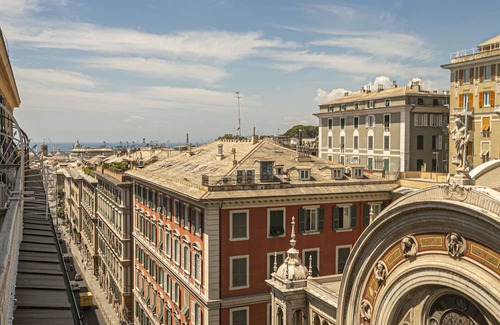 Castelletto Apartment | Stylish B&W Two-Room Apartment with Balcony & Kitchen