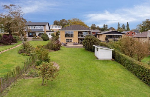 Aalborg Municipality Villa | Modern 5-Bedroom Villa with Spa and Hot Tub Amenities