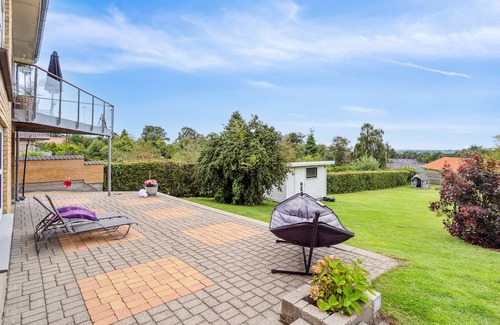 Aalborg Municipality Villa | Modern 5-Bedroom Villa with Spa and Hot Tub Amenities