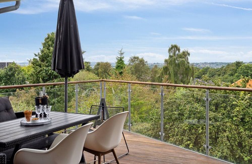 Aalborg Municipality Villa | Modern 5-Bedroom Villa with Spa and Hot Tub Amenities