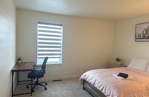 Commerce City House | Convenient Stay Near DIA Airport with Kitchen Access