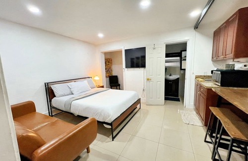 Miami Gardens Apartment | Pet-Friendly Retreat: Ideal for Families and Nature Lovers