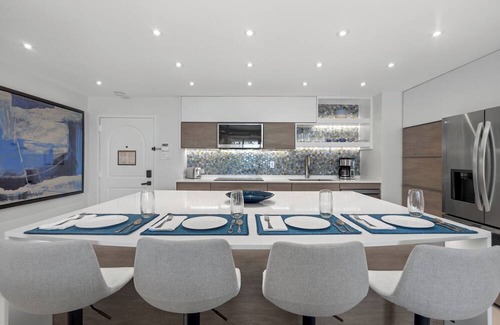 Mameyes II Apartment | Beautiful Remodeled 2 Bedroom Ocean Villa with Pool & Spa